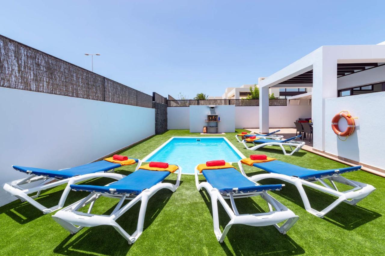 Villa Janubio By Villa Plus 普拉亚布兰卡 外观 照片